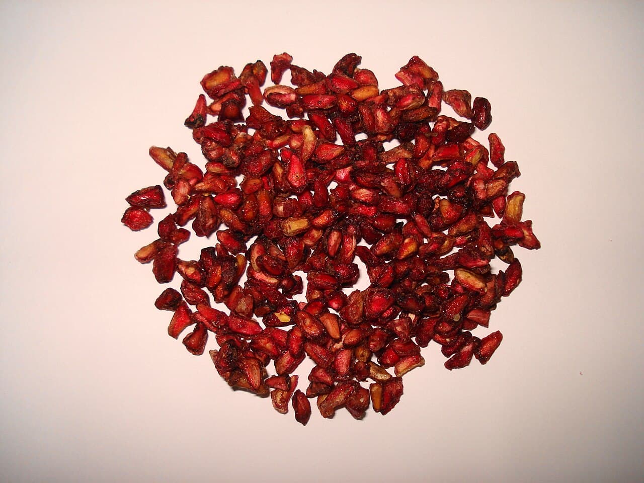 Dried pomegranate seeds (anardana)