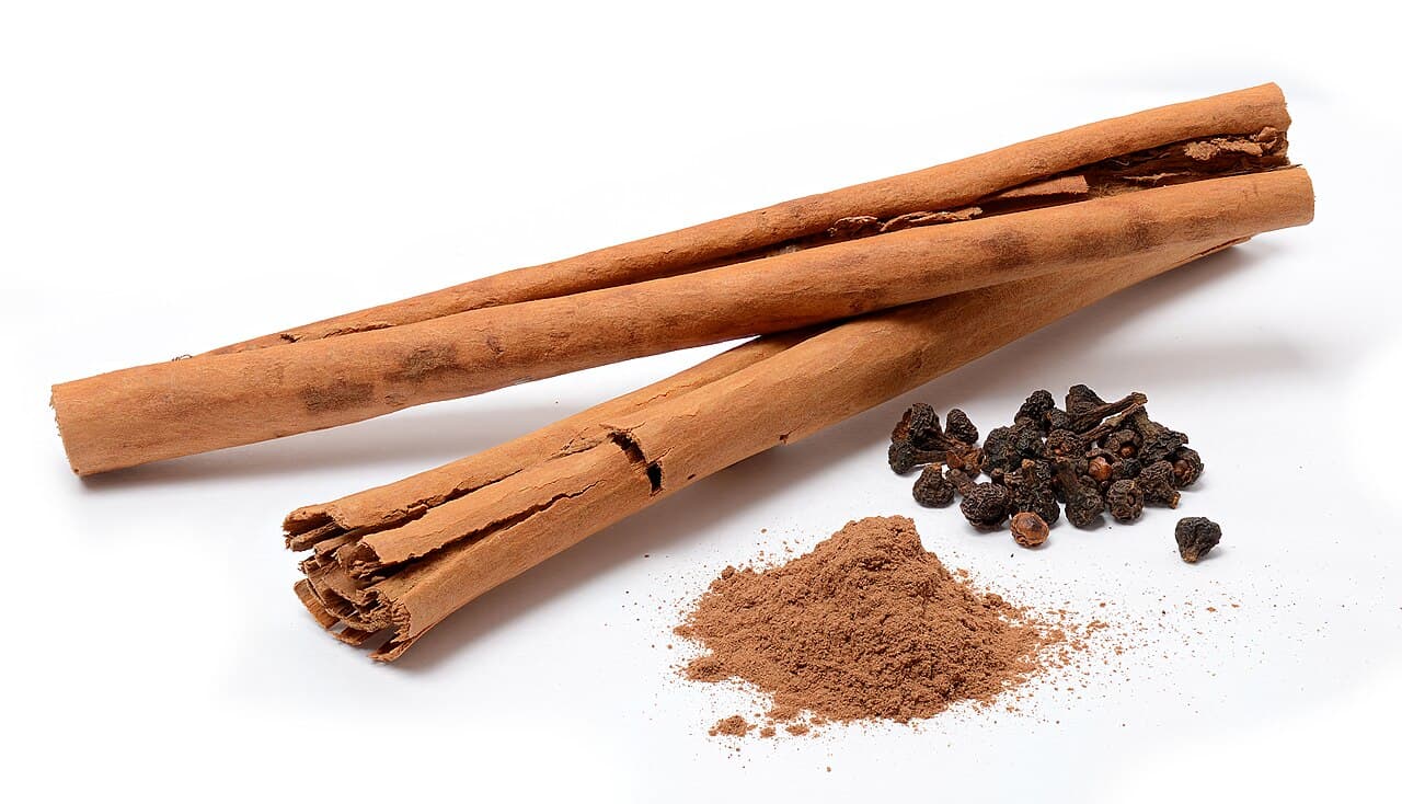 Cinnamon sticks